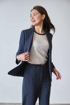 大人気商品「BIZSPO(R)」からレディースセットアップ