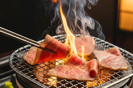 【炭火で焼肉】和牛A5ランクと直送生ホルモンを最高コ