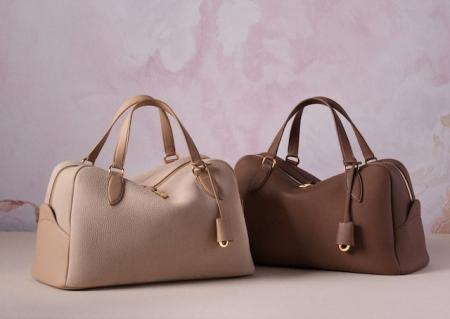 ロロ・ピアーナから 《ニードル・バッグ》 が登場