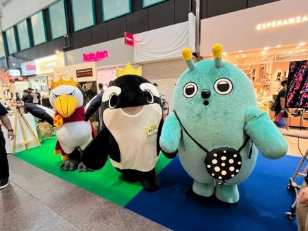 神戸・三宮センター街で２日間にわたり開催された『SA