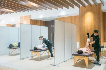 理学療法士の企業出張フィジカルケアサービス「Offi-S