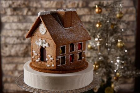 【ホテル長楽館】2025年のクリスマスケーキ3種を10月1