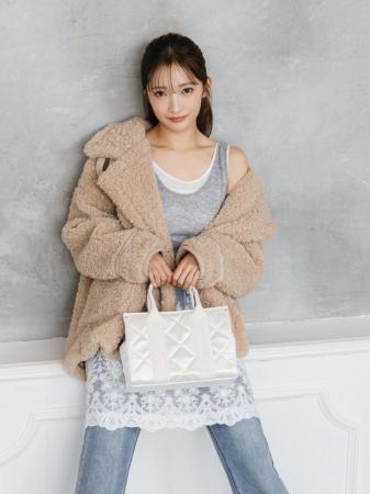 SAMANTHAVEGAのAutumn ＆ Winter Collectionから、大