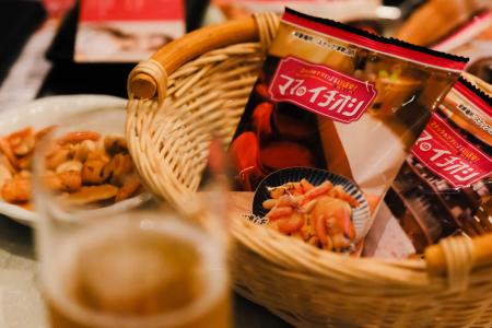 スナック横丁×三幸製菓×街中スナック　一夜限りのスペ