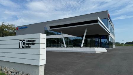 日本ライナー株式会社　2025年10月にテクノロジー・イ