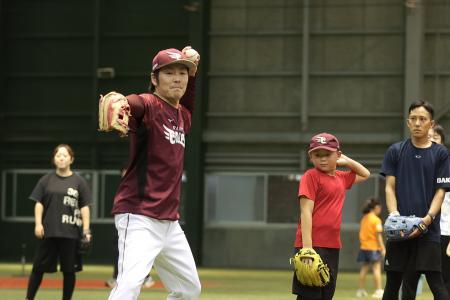 「カメイ親子ふれあい楽天イーグルス野球教室」参加者