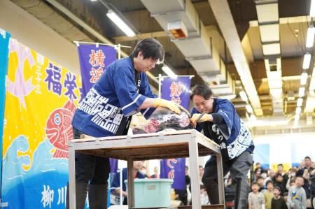 市場の食材を使用したグルメを堪能できる「横浜市場ま