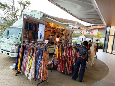 MALAIKA（マライカ）、全国各地で「ファッショントラ