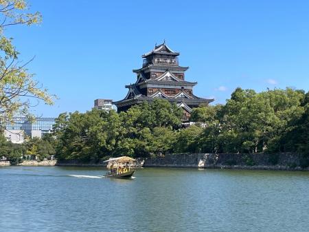 広島城のお堀を巡る「広島城遊覧船」がいよいよ運航開