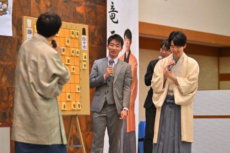 竜王戦の裏側--藤井聡太竜王・佐々木勇気八段を見守る