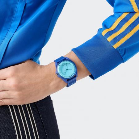 「adidas Originals(アディダス オリジナルス)」、カ