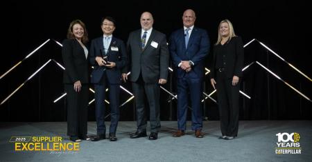 トピー工業、米国キャタピラー社「Caterpillar Sutf-8