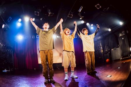 REAL AKIBA BOYZ の後輩ユニット RAJ GLANZ グループ REAL AKIBA BOYZ の後輩ユニット RAJ GLANZ グループ