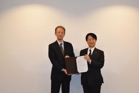 産業雇用安定センターと連携協定を締結