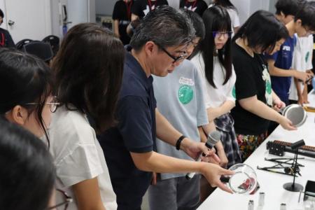 正解のない問いに挑む「創造力」を育む。アートutf-8 正解のない問いに挑む「創造力」を育む。アートutf-8