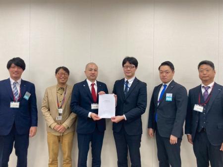 子どもと地域をつなぐ新たな学びの創出へ。 文部科学 子どもと地域をつなぐ新たな学びの創出へ。 文部科学