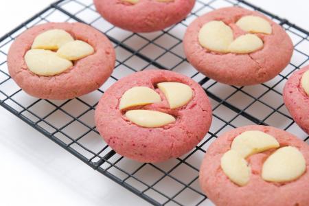 【飲むよりしあわせ、食べるイチゴオレ】大人のための 【飲むよりしあわせ、食べるイチゴオレ】大人のための