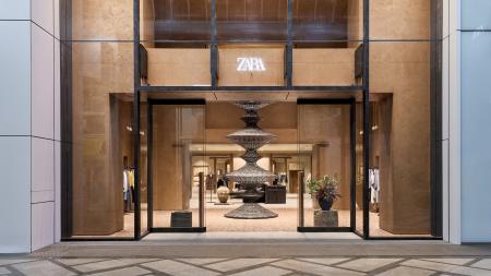 ZARA 50周年を記念して大阪・心斎橋に旗艦店をオープ ZARA 50周年を記念して大阪・心斎橋に旗艦店をオープ