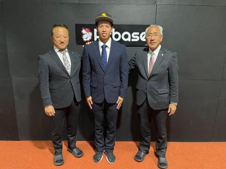 CLUB REBASE所属・鈴木貴大選手が福岡ソフトバンクホ