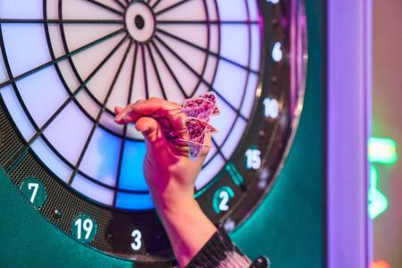 【11月1日はダーツの日】なぜこの日？最新のダーutf-8