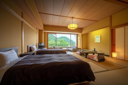 創業185年の老舗旅館が挑む、“親を温泉に連れて行きた