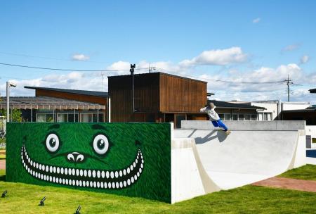 スケートパーク併設の高齢者施設が誕生！栗林荘がまち