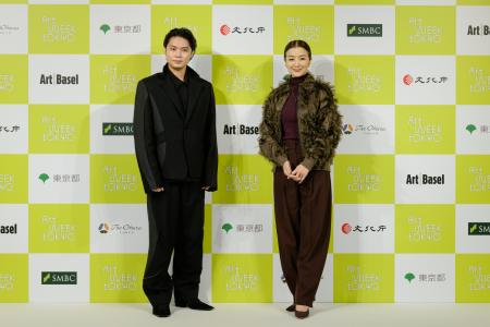 鈴木京香さん、磯村勇斗さんをゲストに記者発表会を開 鈴木京香さん、磯村勇斗さんをゲストに記者発表会を開