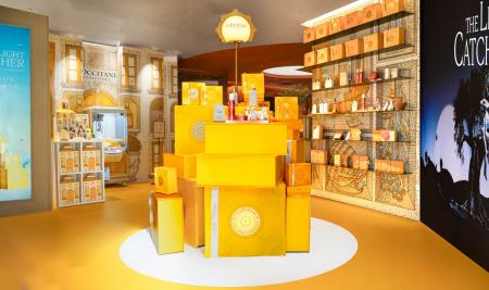 ロクシタン SHIBUYA TOKYOがホリデーの世界に。豪華ギ