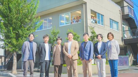 不登校児童の保護者の“付き添い時間”を“働く時間”へ 不登校児童の保護者の“付き添い時間”を“働く時間”へ