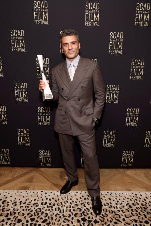 【ロロ・ピアーナ】 オスカー・アイザックが第28回サ