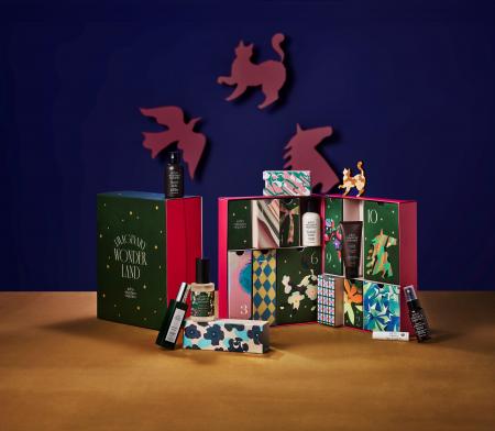 2025.11.13debut ブランド初のフレグランスを含む豪華