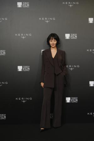 ブリオーニ ケリング「ウーマン・イン・モーション」 ブリオーニ ケリング「ウーマン・イン・モーション」