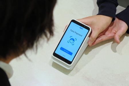StripeとNEC、Stripe Terminal を通じて顔認証決済サ