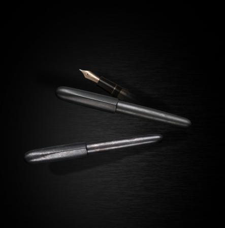 伝統技工で機能美を表現した万年筆 『伝統漆芸 畷 万 伝統技工で機能美を表現した万年筆 『伝統漆芸 畷 万