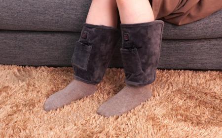 足首に巻きつけて足元ポカポカ 電熱レッグウォーマー