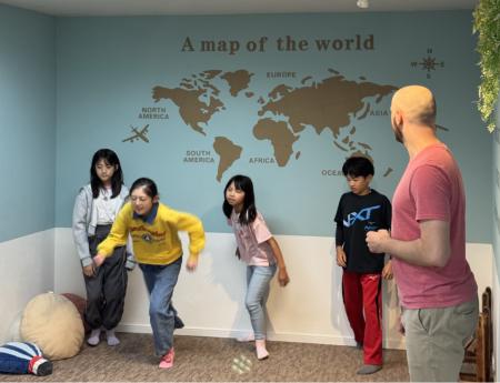 「訳さない英語力」を鍛えるお芝居仕立ての英語教室EI 「訳さない英語力」を鍛えるお芝居仕立ての英語教室EI