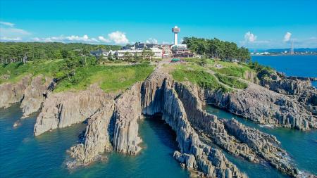 楽待株式会社が福井県坂井市の「東尋坊再整備事業」に 楽待株式会社が福井県坂井市の「東尋坊再整備事業」に