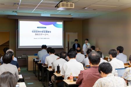 セキュリティ×AIのCoWorker、自社AIセキュリティ技術 セキュリティ×AIのCoWorker、自社AIセキュリティ技術