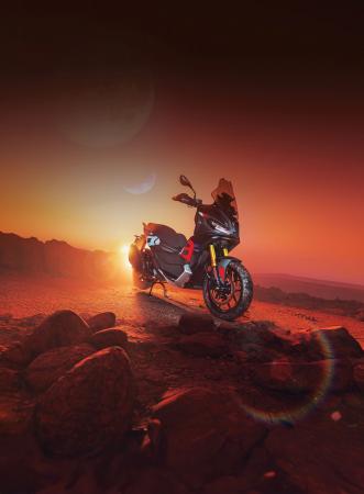 アプリリアが EICMAで2つのニューモデルを発表