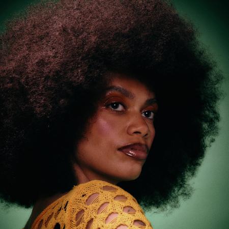 オランダ系南アフリカ人のシンガーソングライターJoya オランダ系南アフリカ人のシンガーソングライターJoya