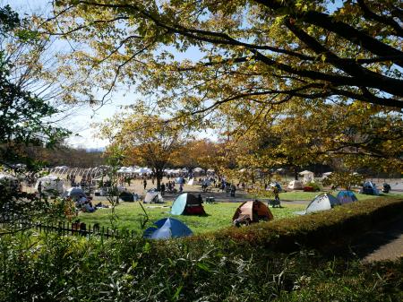 森林公園 最大の青空マルシェ 『NEW HOLIDAY』開催し