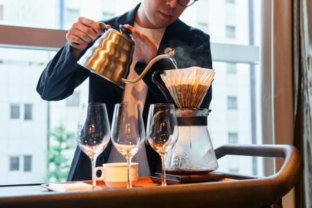 毎回人気の土日祝限定ランチ“ライブ感”と“おもてなし” 毎回人気の土日祝限定ランチ“ライブ感”と“おもてなし”