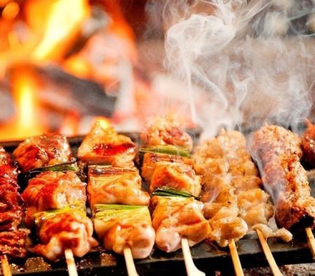 【物価高に負けない“まちの味方”】焼き鳥と油そばの専