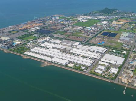 YKK AP九州製造所 操業50周年記念式典を開催 YKK AP九州製造所 操業50周年記念式典を開催