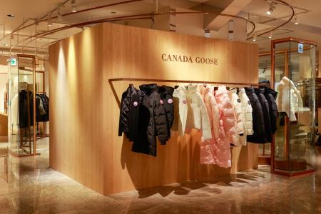 カナダグース、伊勢丹新宿店 本館2階 センターパーク