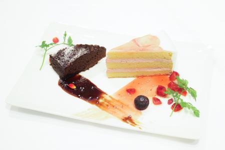 「グラスハート × TOWER RECORDS CAFE」劇中バンド“TE