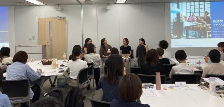 ジョンソンコントロールズ、全国の女性フィールドエン