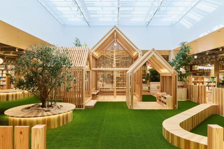 「無印良品 イオンモール橿原」のOpen MUJI ウッドデ 「無印良品 イオンモール橿原」のOpen MUJI ウッドデ