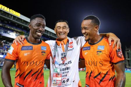 ビズメイツ、アンコールタイガーFC監督・安永聡太郎氏