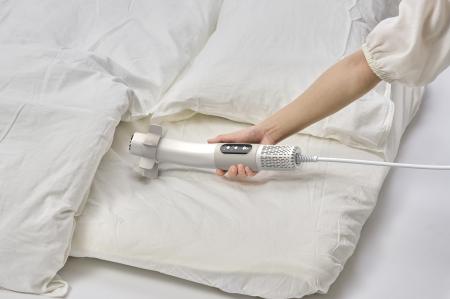 曲がった形状とスペーサーで布団内部を乾燥、あたため